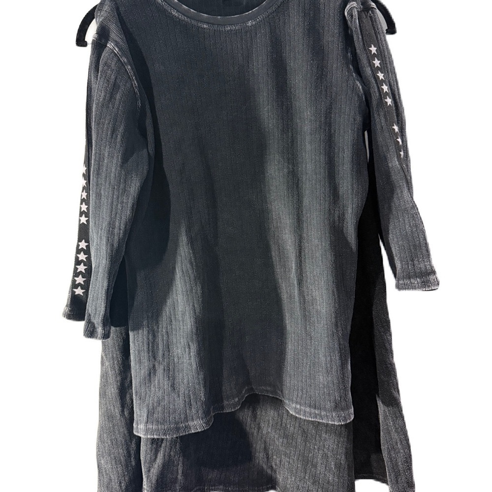 Five Star Black Gray 3/4 Sleeve Ribbed matching skirt with Star Accents set sz18
